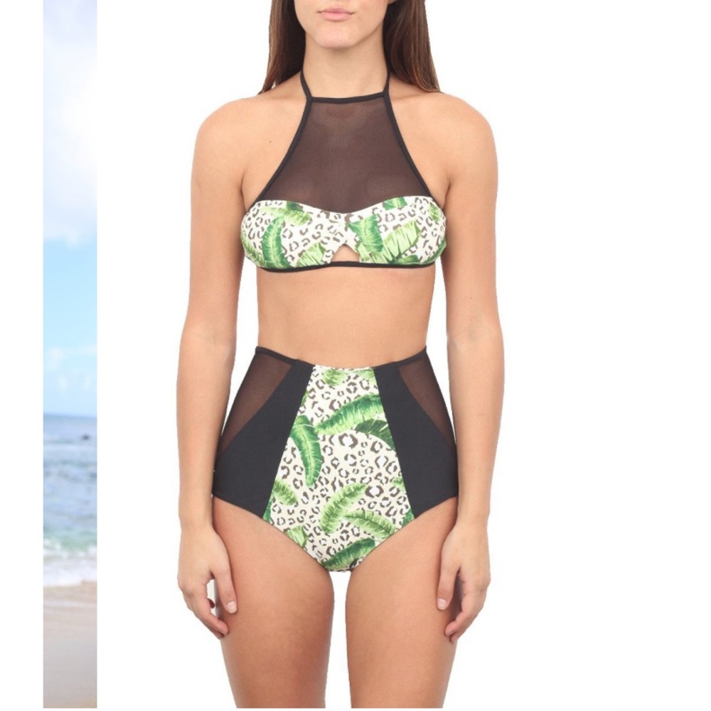 NWT Issa de’ mar Harper Bikini Top in Oasis